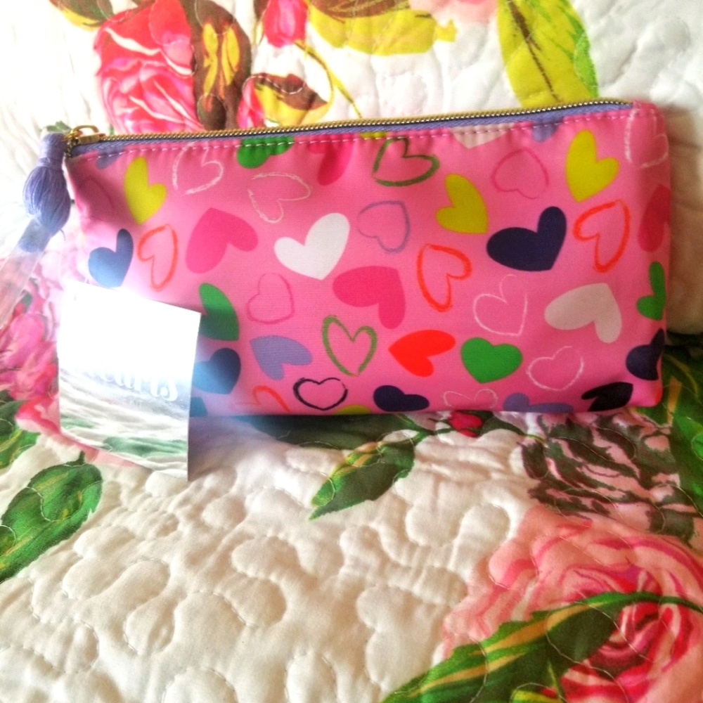 NWT  Cosmetic bag